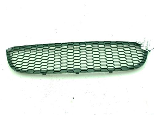 Grill BMW 1 (E81) 118 d (143 hp) 31181532