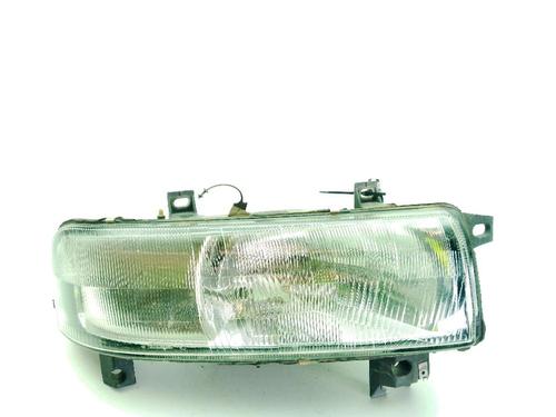 Faro derecho RENAULT MASTER II Bus (JD) 2.5 D (JD1A, JD0E, JD0A, JD1E) (80 hp) 29908610