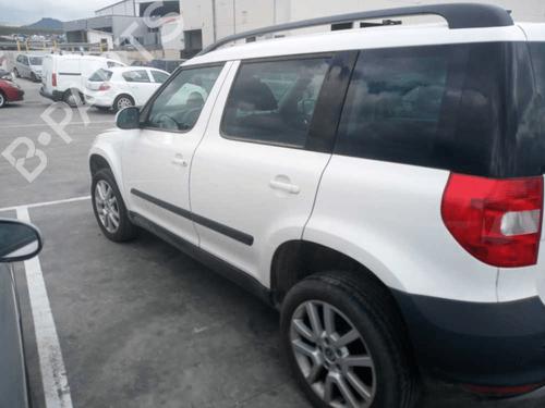 Left front brake caliper SKODA YETI (5L) 1.2 TSI | BP18376686M105 - Image 9