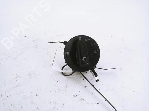 Used Headlight switch Headlight switch VW POLO VI (AW1, BZ1, AE1) 1.0 TSI (116 hp) 24041883 24041883
