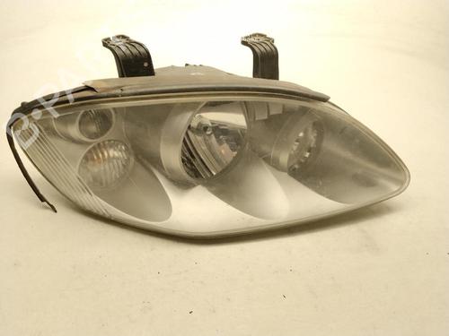 Used Right headlight Right headlight SSANGYONG RODIUS I 2.7 Xdi (165 hp) 36514921 36514921