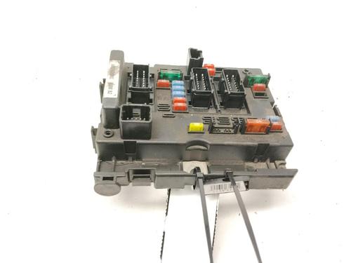 Used Fuse box Fuse box PEUGEOT 307 SW (3H) 2.0 HDI 90 (90 hp) 39635193 39635193