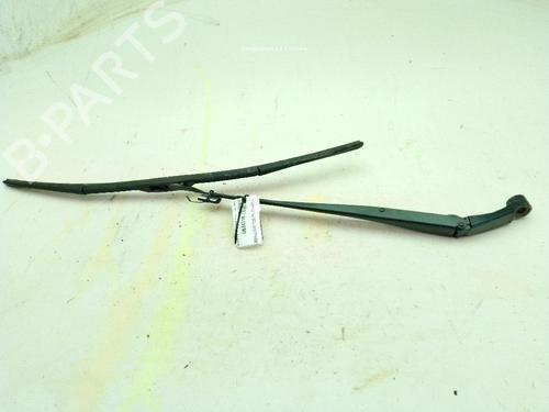 front-windshield-wiper-arm-toyota-auris-_e18_-2012-2013-2014-2015-2016-2017-2018-2019-24948522 main image