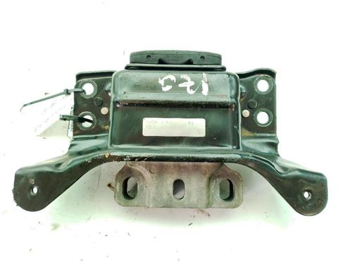 Used Engine mount Engine mount VW GOLF VII (5G1, BQ1, BE1, BE2) 1.6 TDI (105 hp) 33840769 33840769