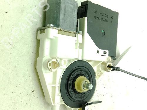 Used Right front window motor Right front window motor VW GOLF V (1K1) 1.9 TDI (105 hp) 33232689 33232689