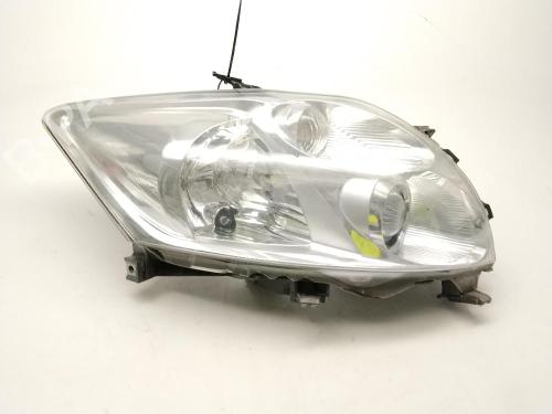 right-headlight-toyota-auris-_e15_-2006-2007-2008-2009-2010-2011-2012-2013-40492224 main image