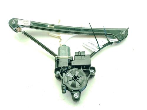 Elevalunas trasero derecho Elevalunas trasero derecho VW GOLF VII (5G1, BQ1, BE1, BE2) 1.6 TDI (105 hp) 36001124 36001124