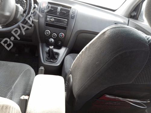 Brugte HYUNDAI TUCSON (JM) 2.0 CRDi (113 hp) 4415359