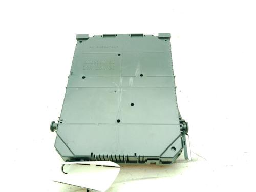 Used Electronic module Electronic module PEUGEOT 3008 II SUV (MC_, MR_, MJ_, M4_) 1.5 BlueHDi 130 (131 hp) 27605085 27605085