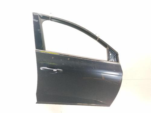 right-front-door-renault-megane-iv-hatchback-b9amn_-2015-40442181 main image