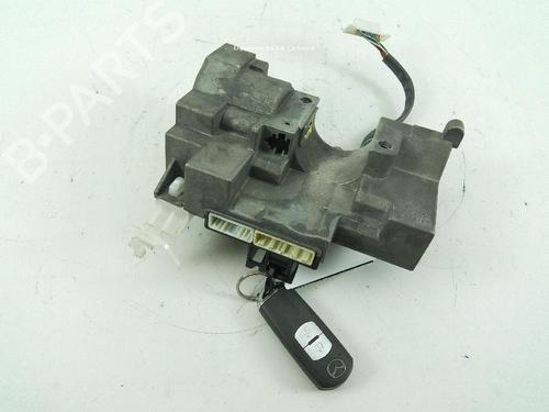 Used Card reader Card reader MAZDA CX-5 (KE, GH) 2.2 D (KE2FW) (150 hp) 18368277 18368277