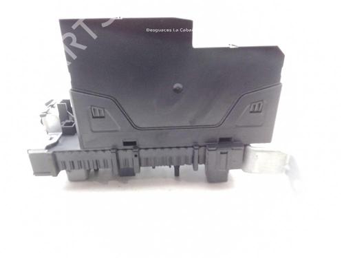 Used Fuse box Fuse box MERCEDES-BENZ E-CLASS (W212) E 220 CDI / BlueTEC (212.001, 212.002) (170 hp) 24044999 24044999