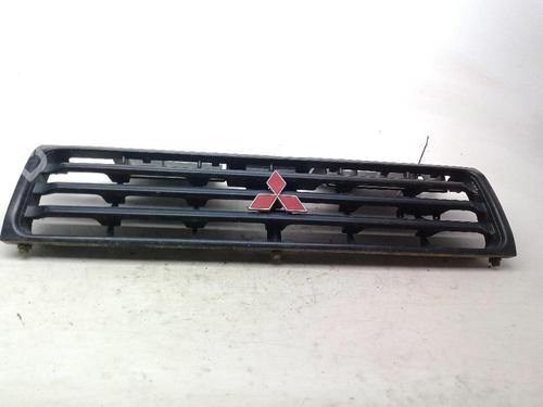 Grill MITSUBISHI PAJERO CLASSIC (V2_W, V6_W, V7_W) 2.5 TD (V24W) (115 hp) 29860961