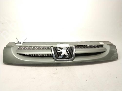 Used Grille Grille 38718645 38718645