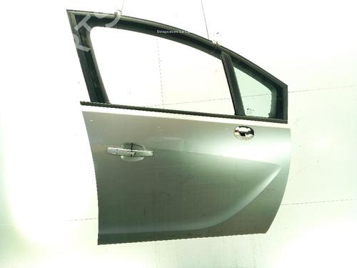 Used Right front door OPEL MERIVA B MPV (S10) 1.4 (75) (100 hp) 29628527