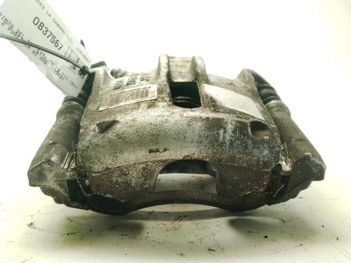 Used Right front brake caliper Right front brake caliper CITROËN C3 III (SX) 1.2 PureTech 82 (83 hp) 25303182 25303182