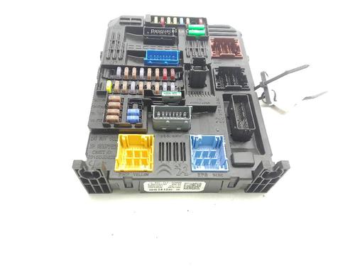 Used Fuse box Fuse box CITROËN C4 III (BA_, BB_, BC_) 1.2 PureTech 100 (BAHNEA, BAHNKA) (101 hp) 32041508 32041508