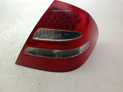 Used Right taillight MERCEDES-BENZ E-CLASS (W211) [2002-2009]  28368108