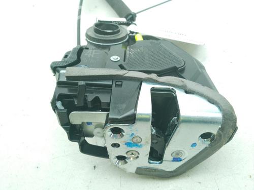Used Rear right lock TOYOTA COROLLA Hatchback (_E21_, _EA1_, _EH1_) 1.8 VVTi Hybrid (ZWE219) (140 hp) 24047621