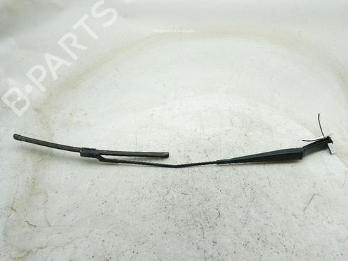 Used Front windshield wiper arm SEAT ATECA (KH7, KHP) 1.0 TSI (115 hp) 24928738