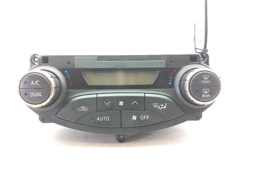 Used Climate control TOYOTA YARIS (_P13_) 1.5 Hybrid (NHP130_, NHP130) (101 hp) 18957810