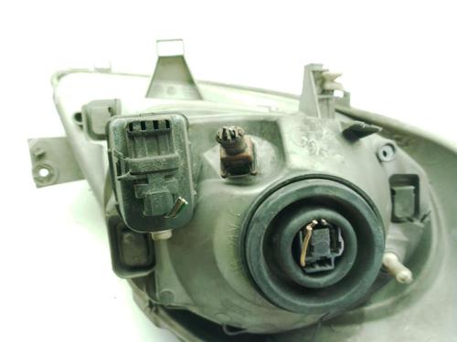 Left headlight NISSAN PRIMASTAR Van (X83) 1.9 dCi 100 | BP32280509C28