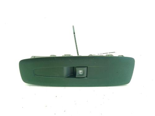 right-front-window-switch-renault-megane-iv-hatchback-b9amn_-2015-28838886 main image