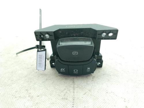 switch-toyota-c-hr-_x1_-2016-24544937 main image