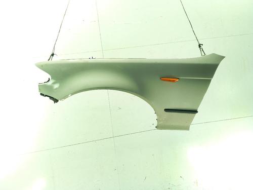 Guarda-lamas esquerdo BMW 3 Touring (E46) 320 d (150 hp) 31012479