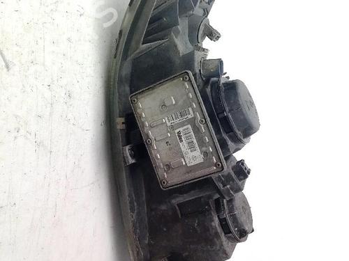 Left headlight VOLVO S60 I (384) 2.4 D | BP30410569C28 