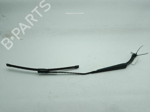 Used Front windshield wiper arm AUDI A3 (8V1, 8VK) 1.6 TDI (105 hp) 24121433