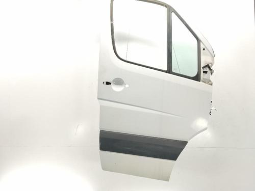 Used Right front door Right front door MERCEDES-BENZ SPRINTER 3,5-t Van (B906) 314 CDI (906.631, 906.633, 906.635, 906.637) (143 hp) 36031321 36031321