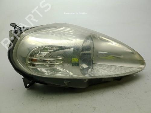 Phare droit FIAT GRANDE PUNTO (199_) 1.4 16V (199BXG1B, 199AXG1B) (95 hp) 32132358