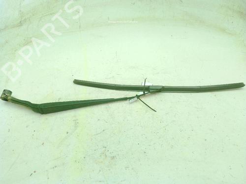 front-windshield-wiper-arm-renault-kadjar-ha_-hl_-2015-25597638 main image