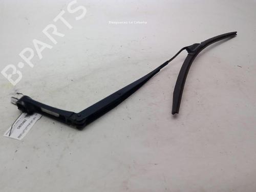 Used Front windshield wiper arm KIA SPORTAGE III (SL) 1.6 GDI (135 hp) 27173556