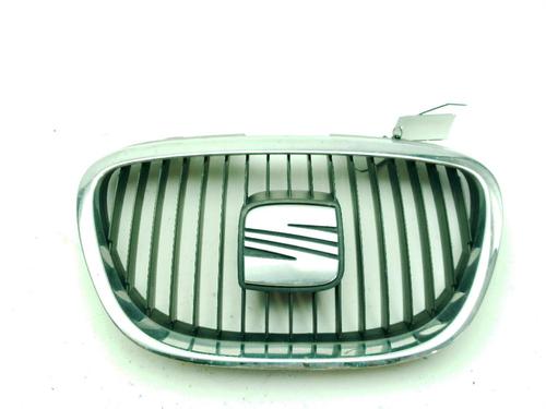 Used Grille SEAT LEON (1P1) 1.9 TDI (105 hp) 28805028