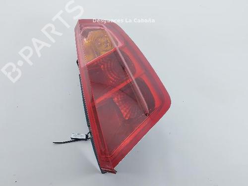 Feu arrière droit FIAT PUNTO EVO (199_) 1.3 D Multijet (199AXD1B, 199AXD1A, 199BXD1B, 199BXD1A,... (90 hp) 31989829