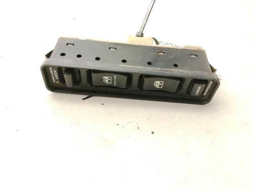 Used Left front window switch Left front window switch SUZUKI GRAND VITARA I (FT, HT) 1.6 4x4 (SQ416) (94 hp) 36554855 36554855