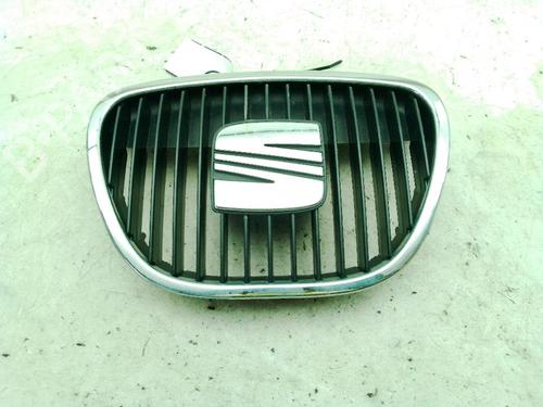 Used Grille SEAT IBIZA III (6L1) 1.4 16V (75 hp) 25932568