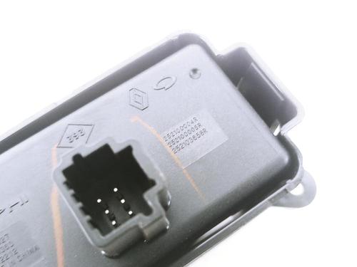 Warning switch RENAULT LATITUDE (L70_) 2.0 dCi 150 (L70H) | BP31988827I22