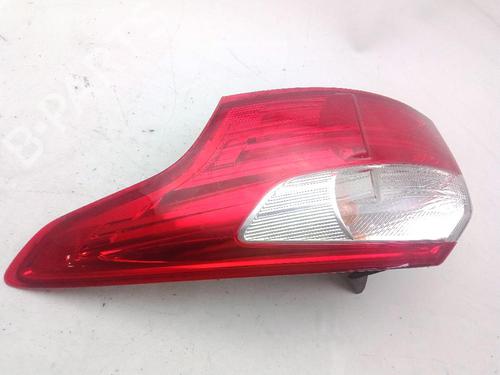 right-taillight-ford-focus-iii-turnier-2010-2011-2012-2013-2014-2015-2016-2017-2018-2019-2020-24047674 main image