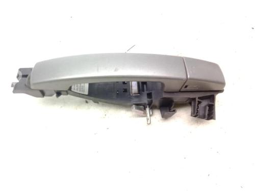 Venstre foran utvendig håndtak LAND ROVER DISCOVERY III (L319) 2.7 TD 4x4 (190 hp) 29765481