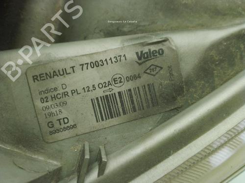 Left headlight RENAULT TRAFIC II Van (FL) 1.9 dCi 100 (FL0C, FL0K, FL0B) | BP31848671C28 
