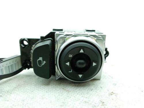mirror-switch-hyundai-i30-gd-2011-24048498 main image