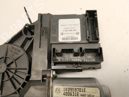 Left front window motor VW GOLF V (1K1) 1.9 TDI | BP39093107E21 - Image 3