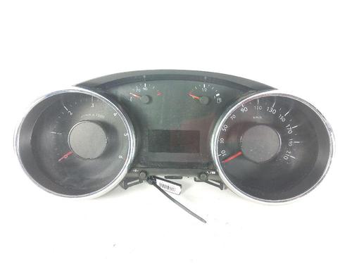 Used Instrument cluster PEUGEOT 5008 (0U_, 0E_) 1.6 HDi (110 hp) 18358868