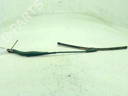 Used Front windshield wiper arm Front windshield wiper arm DACIA SANDERO II TCe 90 (B8M1, B8MA, B8AC) (90 hp) 27451080 27451080