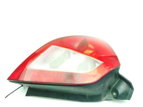 Used Left taillight RENAULT MEGANE II (BM0/1_, CM0/1_) 1.6 16V (BM0C, CM0C) (113 hp) 30718323