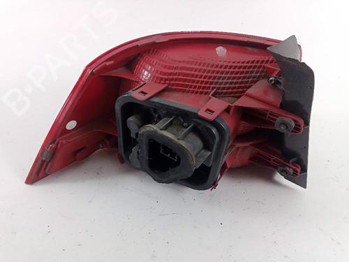 Right taillight VW PASSAT B7 (362) 1.6 TDI | BP18373930C35 