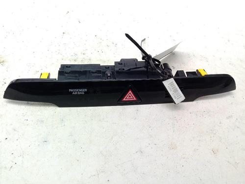 Used Warning switch HYUNDAI TUCSON (TL, TLE) 1.7 CRDi (141 hp) 25019403
